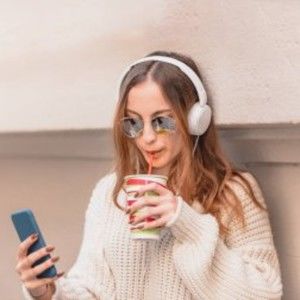 Meet your Posher, Adeeline